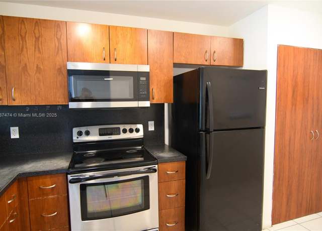 Property at 20825 NE 8th Ct Unit 203-19, Miami, FL 33179, 2 beds, 2 baths
