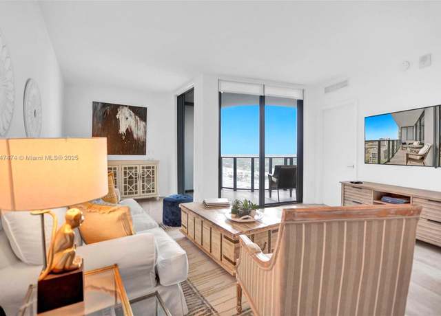 Property at 121 NE 34th St #1814, Miami, FL 33137, 1 bed, 1 bath