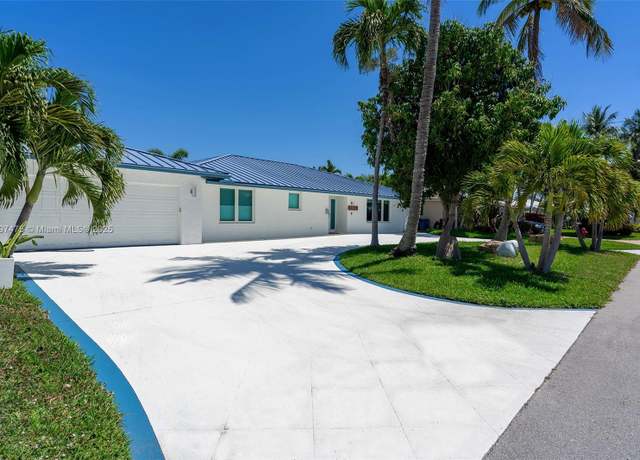 Property at 2711 NE 57th Ct, Fort Lauderdale, FL 33308, 4 beds, 2 baths