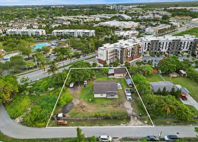 Property at 14210 Henderson St, Homestead, FL 33032