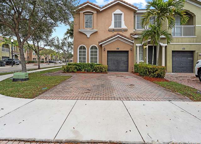 Property at 2511 SE 14th Ct, Homestead, FL 33035, 4 beds, 3 baths