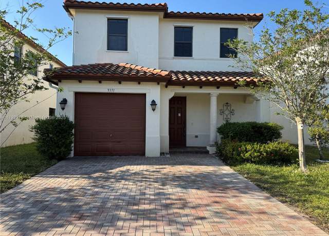 Property at 9371 SW 37th Ct, Miramar, FL 33025, 3 beds, 2.5 baths
