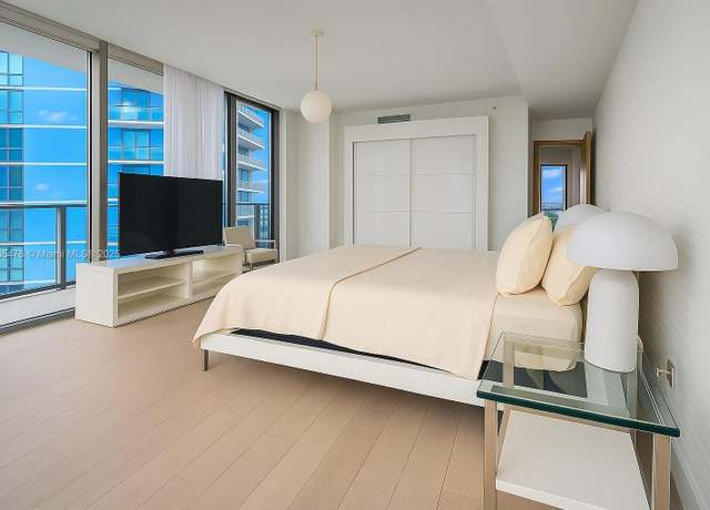 Property at 480 NE 31 St #2607, Miami, FL 33137, 3 beds, 3 baths