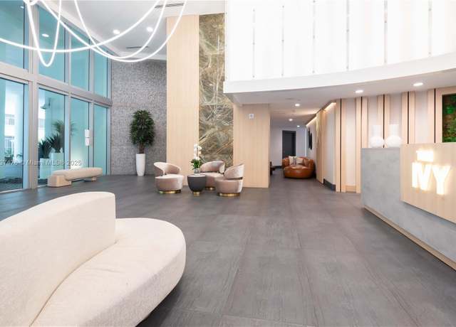 Property at 90 SW 3rd St #2113, Miami, FL 33130, 2 beds, 2.5 baths