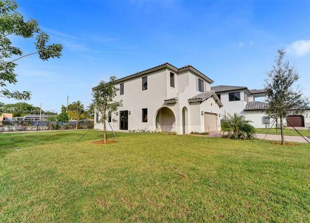 Property at 13145 Addilyn Ct, Davie, FL 33325, 5 beds, 3 baths