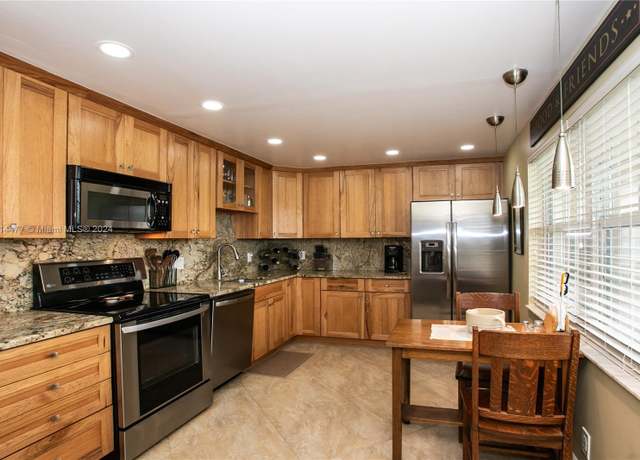 Property at 4000 Cypress Grove Way #502, Pompano Beach, FL 33069, 3 beds, 2.5 baths