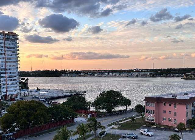 Property at 1401 NE Miami Gardens Dr #892, Miami, FL 33179, 1 bed, 1.5 baths