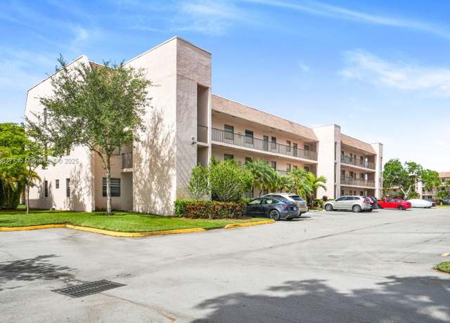 Property at 10332 Sunrise Lakes Blvd #206, Sunrise, FL 33322, 2 beds, 2 baths