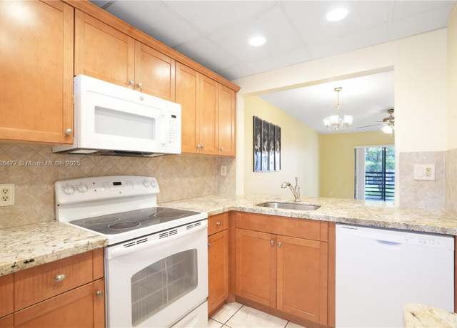 Property at 10332 Sunrise Lakes Blvd #206, Sunrise, FL 33322, 2 beds, 2 baths