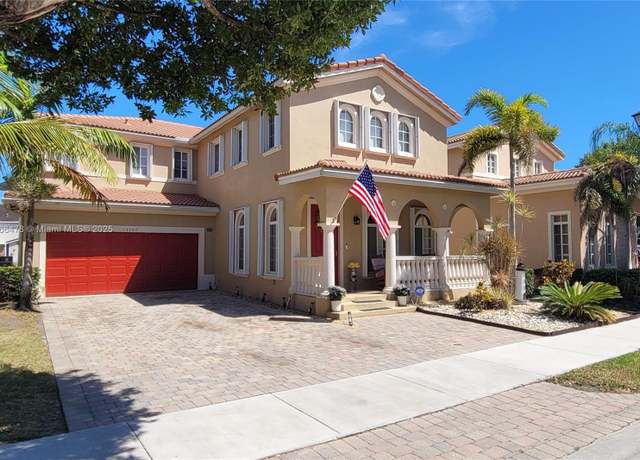 Property at 13937 SW 278th St, Homestead, FL 33032, 5 beds, 4 baths
