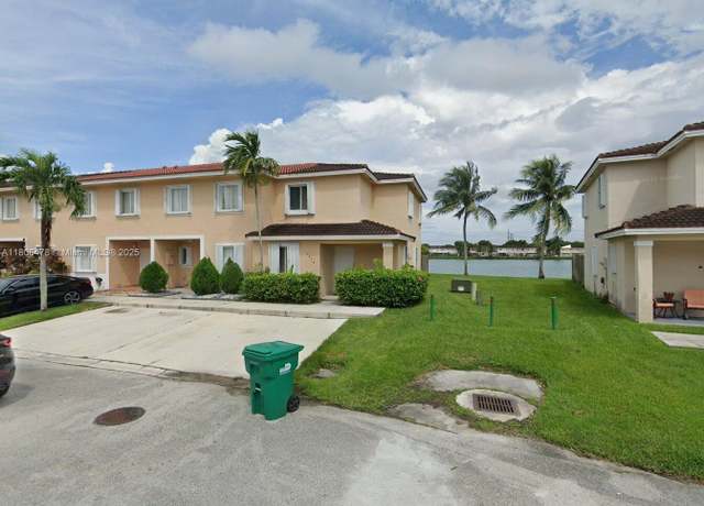 Property at 17479 SW 140th Ct, Miami, FL 33177, 3 beds, 3 baths