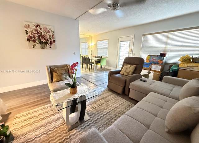 Property at 850 SW 133rd Ter Unit 213B, Pembroke Pines, FL 33027, 2 beds, 1.5 baths