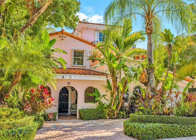 Property at 4515 N Bay Rd, Miami Beach, FL 33140, 3 beds, 3 baths