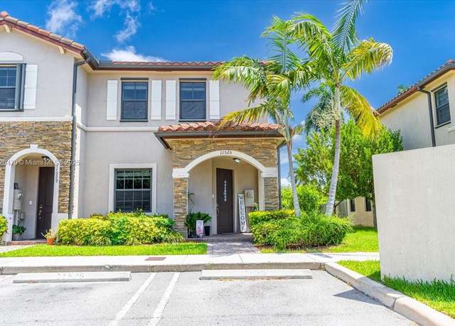 Property at 11525 SW 248th Ter, Homestead, FL 33032, 3 beds, 2.5 baths