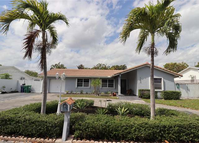 Property at 5250 SW 133rd Ave, Miami, FL 33175, 4 beds, 2 baths