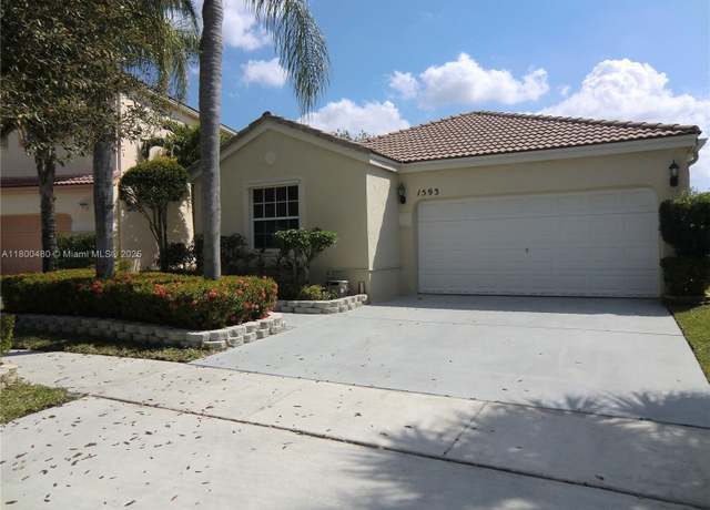 Property at 1593 NW 158th Ave, Pembroke Pines, FL 33028, 4 beds, 2 baths