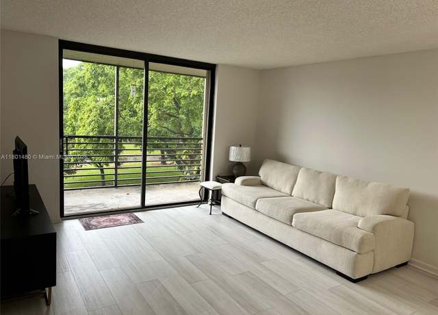 Property at 1000 Colony Point Cir #302, Pembroke Pines, FL 33026, 2 beds, 2 baths