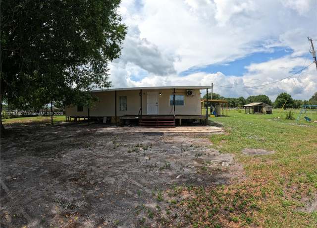 Property at 4656 Steve Roberts Special, FL 33890, 3 beds, 2 baths