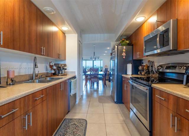 Property at 1400 SW 131st Way Unit 410Q, Pembroke Pines, FL 33027, 2 beds, 2 baths