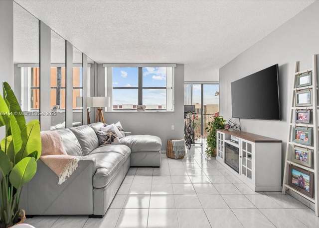 Property at 9440 W Flagler St #414, Miami, FL 33174, 2 beds, 1.5 baths