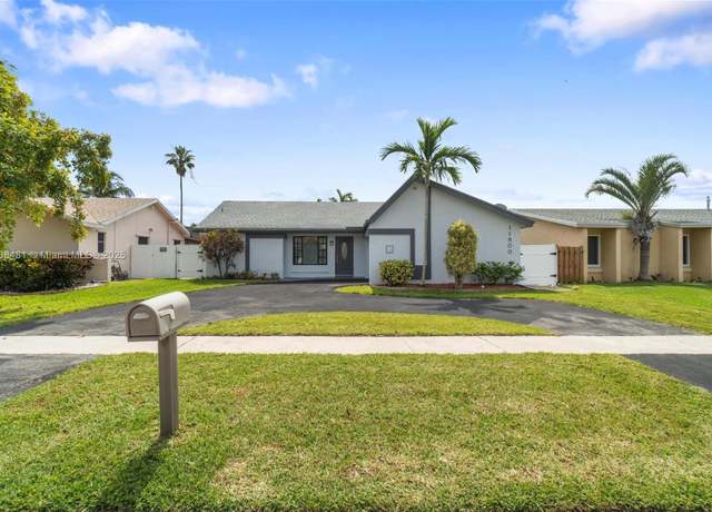 Property at 11800 NW 37th Pl, Sunrise, FL 33323, 3 beds, 2 baths