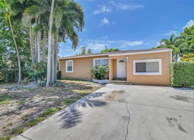 Property at 822 Avenida Hermosa, West Palm Beach, FL 33405, 3 beds, 2 baths