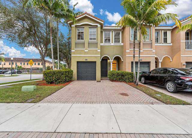 Property at 2463 SE 15th Ct, Homestead, FL 33035, 4 beds, 2.5 baths