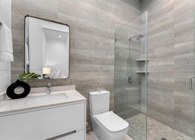 Property at 6175 SW 128th St, Pinecrest, FL 33156, 6 beds, 7 baths