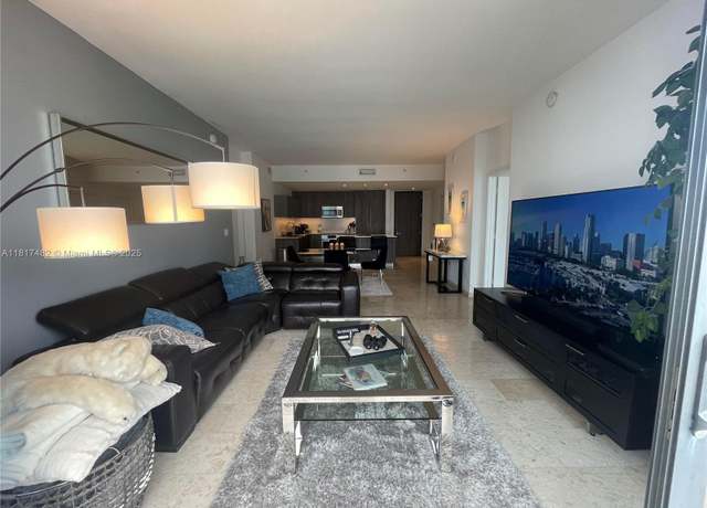 Property at 88 SW 7th St #2209, Miami, FL 33130, 2 beds, 2 baths