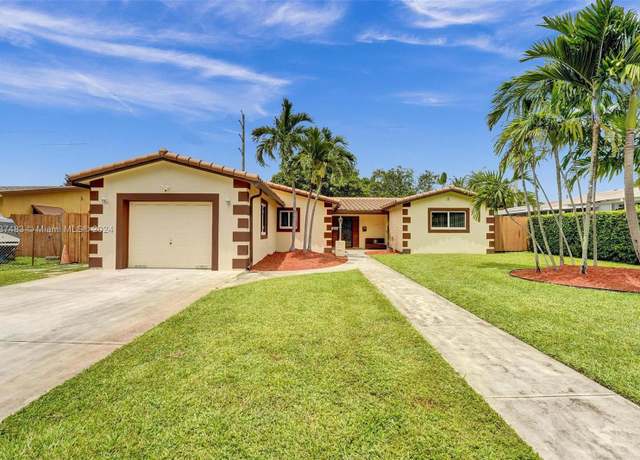 Property at 2705 Arthur St, Hollywood, FL 33020, 3 beds, 2 baths