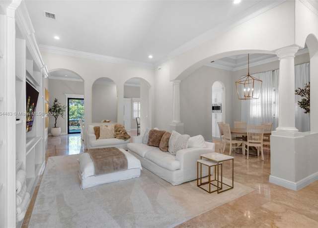 Property at 19336 SW 77th Pl, Cutler Bay, FL 33157, 4 beds, 2.5 baths