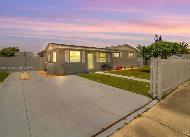 Property at 14855 SW 297th Ter, Homestead, FL 33033, 5 beds, 2 baths