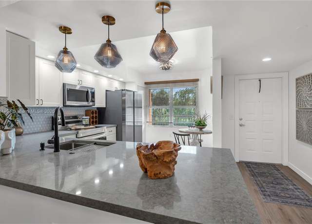 Property at 701 SW 142nd Ave Unit 208S, Pembroke Pines, FL 33027, 2 beds, 2 baths