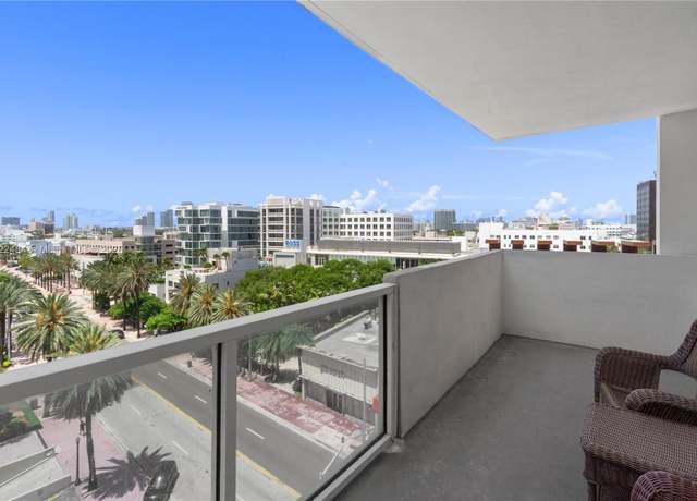 Property at 100 Lincoln Rd #811, Miami Beach, FL 33139, 2 beds, 2 baths