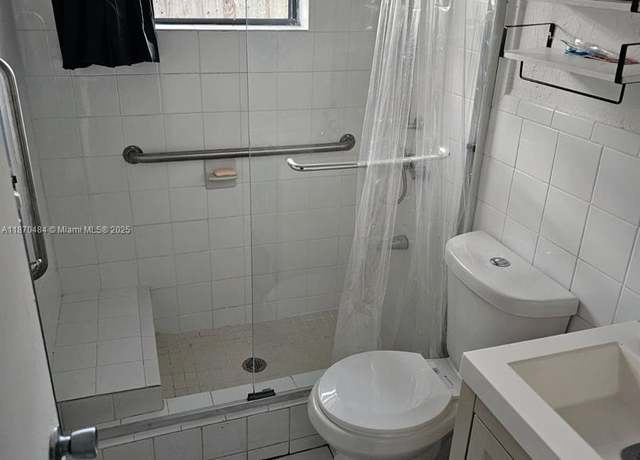 Property at 109 NW 28th Ter, Fort Lauderdale, FL 33311, 3 beds, 2 baths