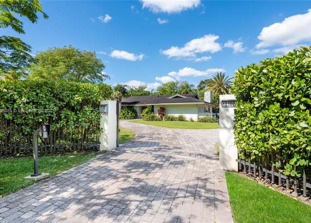 Property at 12300 SW 67th Ave, Pinecrest, FL 33156, 4 beds, 2.5 baths