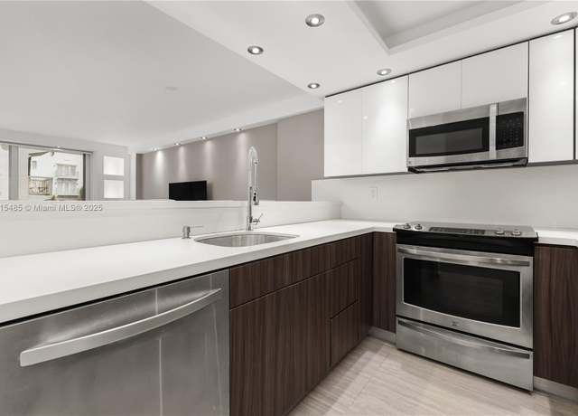 Property at 401 Ocean Dr #221, Miami Beach, FL 33139, 1 bed, 1 bath