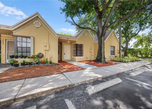 Property at 3639 NW 83rd Ln, Sunrise, FL 33351, 2 beds, 2 baths