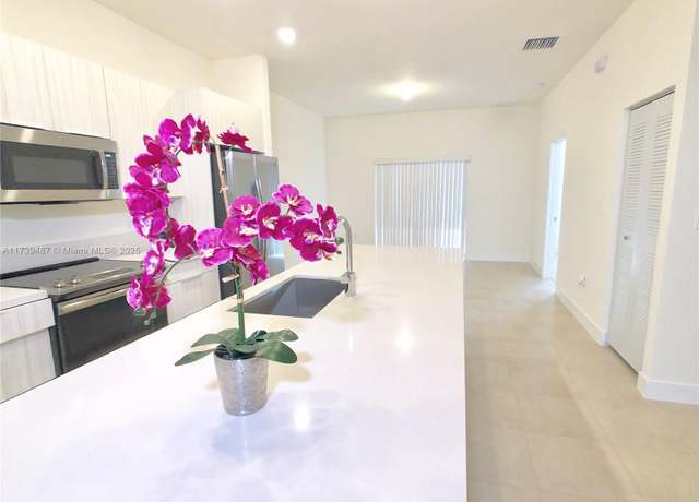 Property at 7925 NW 104th Ave #25, Doral, FL 33178, 2 beds, 2 baths