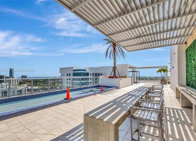 Property at 1010 SW 2nd Ave Unit LPH05, Miami, FL 33130, 3 beds, 3.5 baths
