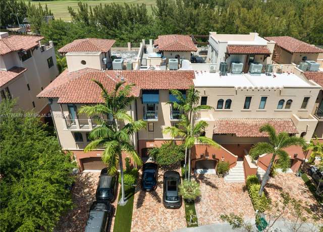 Property at 6222 Paradise Point Dr #6222, Palmetto Bay, FL 33157, 4 beds, 3.5 baths