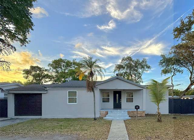 Property at 947 NE 149th St, Miami, FL 33161, 4 beds, 5 baths