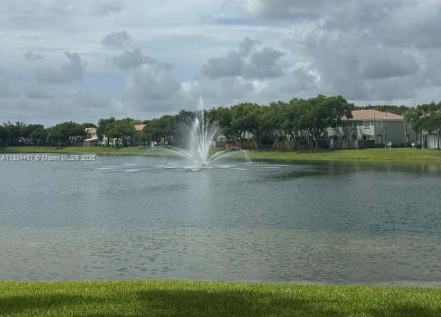 Property at 2811 SE 17th Ave #110, Homestead, FL 33035, 3 beds, 2 baths