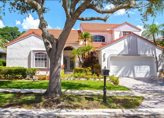 Property at 2613 Oakbrook Dr, Weston, FL 33332, 4 beds, 3.5 baths