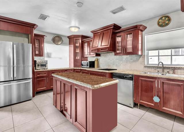 Property at 2631 NE 214th St, Miami, FL 33180, 3 beds, 1.5 baths