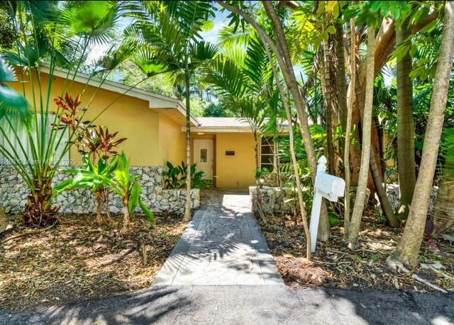 Property at 17737 SW 86th Ave, Palmetto Bay, FL 33157, 4 beds, 2 baths