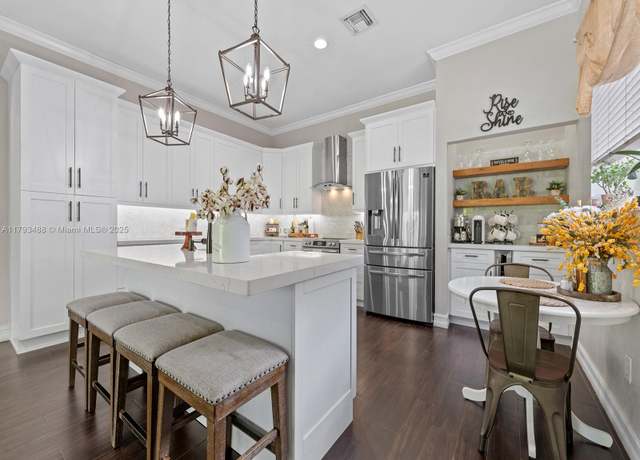 Property at 973 NE 36th Ave, Homestead, FL 33033, 3 beds, 2 baths