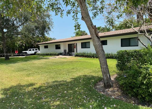 Property at 8410 SW 148th Dr, Palmetto Bay, FL 33158, 4 beds, 2 baths