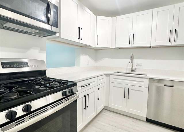 Property at 6890 N Kendall Dr Unit B204, Pinecrest, FL 33156, 2 beds, 1.5 baths
