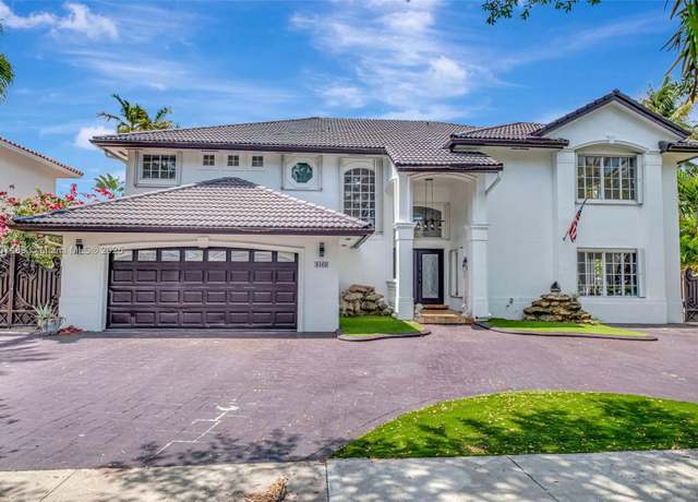 Property at 8360 NW 159th Ter, Miami Lakes, FL 33016, 6 beds, 5 baths